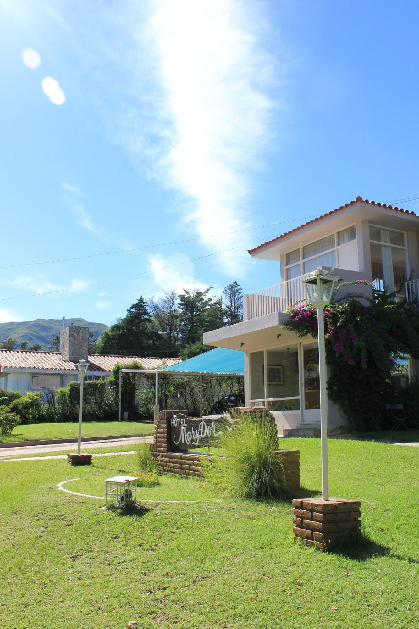 Hotel Marydor La Falda Exterior photo
